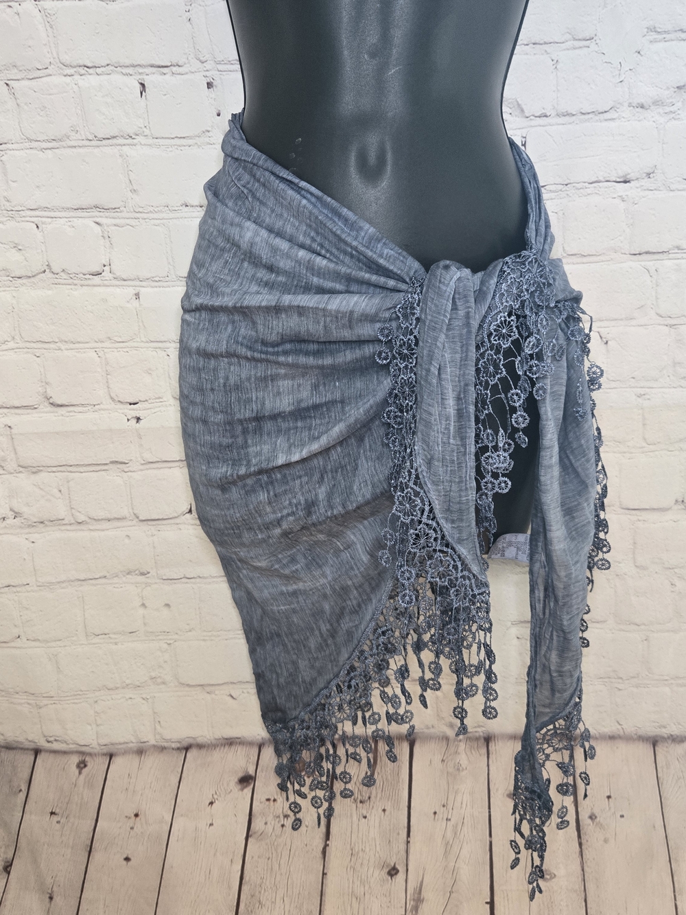 Made In Italy Cotton Silk Blebd Crochet Lace Fringe Trim Sarong Beach Wrap 62in